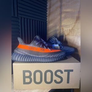 Yeezy 350 V2 (Size 10)
